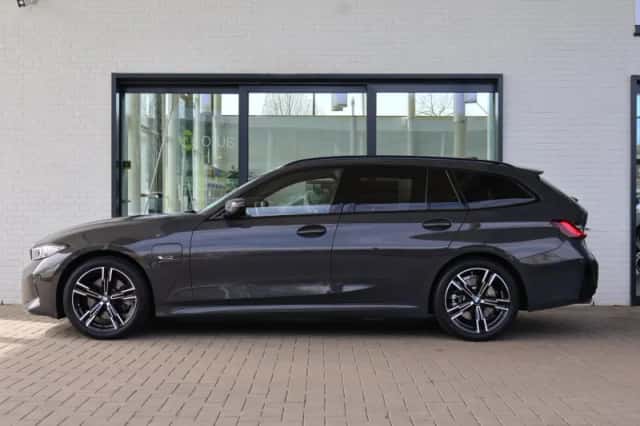 BMW 3-Serie (2023) thumbnail 5