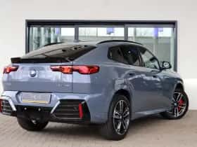 BMW iX2 (2026) thumbnail 2