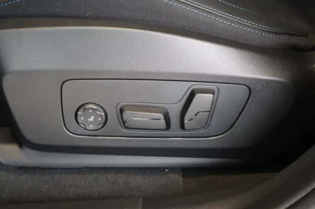 BMW iX2 (2026) thumbnail 13