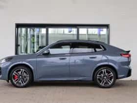 BMW iX2 (2026) thumbnail 5