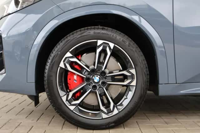 BMW iX2 (2026) thumbnail 6