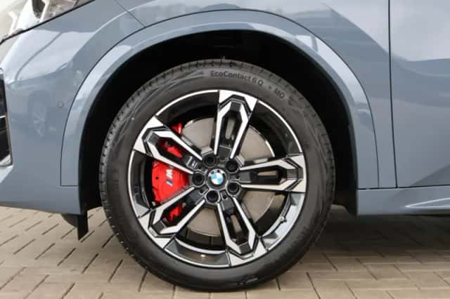 BMW iX2 (2026) thumbnail 6