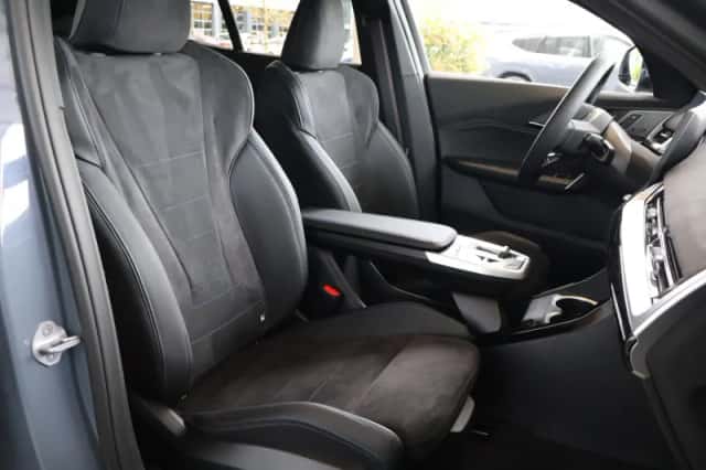 BMW iX2 (2026) thumbnail 7