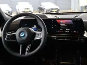 BMW iX2 (2026) thumbnail 10