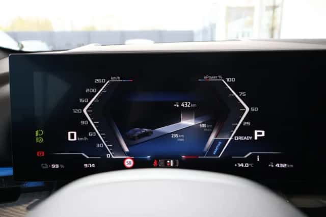 BMW i5 (2026) thumbnail 17