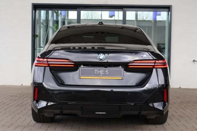 BMW i5 (2026) thumbnail 4