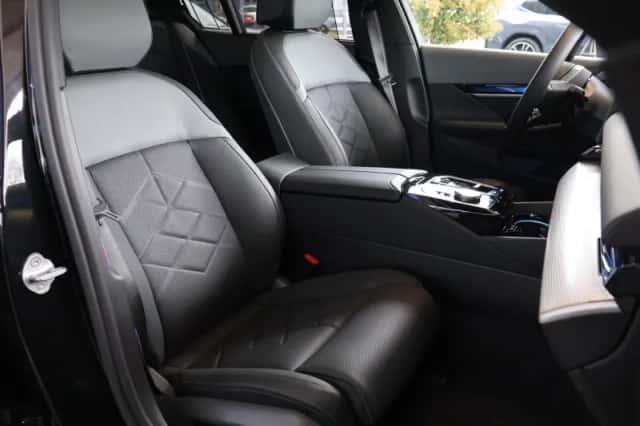 BMW i5 (2026) thumbnail 7