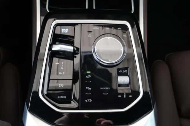 BMW i7 (2026) thumbnail 27