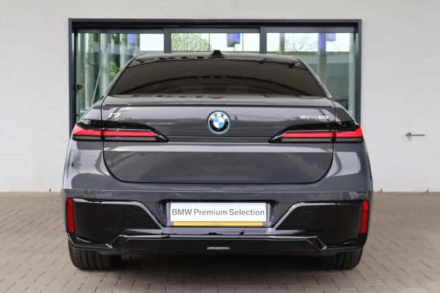 BMW i7 (2026) thumbnail 4