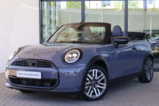 MINI Cabrio (2025) thumbnail 24
