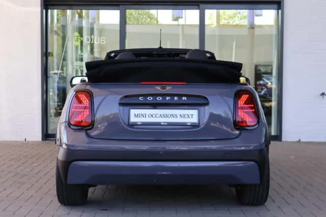 MINI Cabrio (2025) thumbnail 4