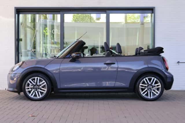 MINI Cabrio (2025) thumbnail 5