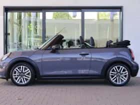 MINI Cabrio (2025) thumbnail 5