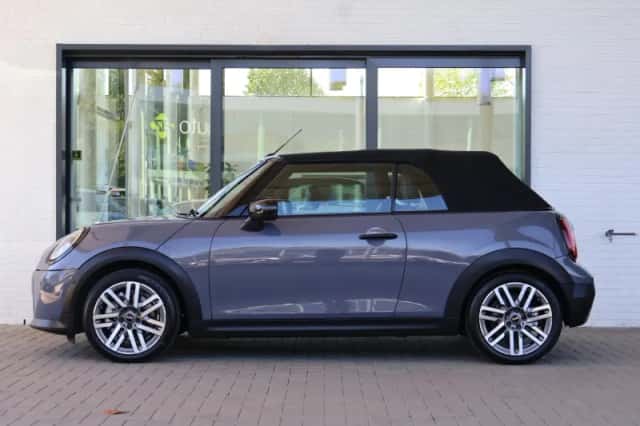 MINI Cabrio (2025) thumbnail 6