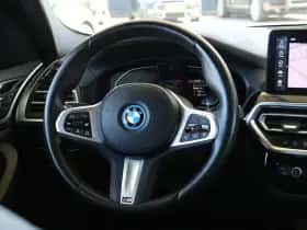 BMW iX3 (2025) thumbnail 12