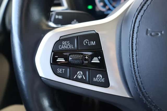 BMW iX3 (2025) thumbnail 17