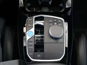 BMW iX3 (2025) thumbnail 24