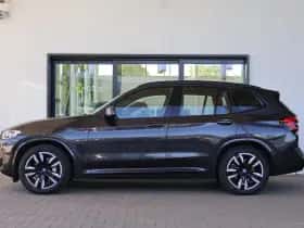 BMW iX3 (2025) thumbnail 5