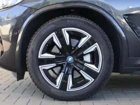 BMW iX3 (2025) thumbnail 6
