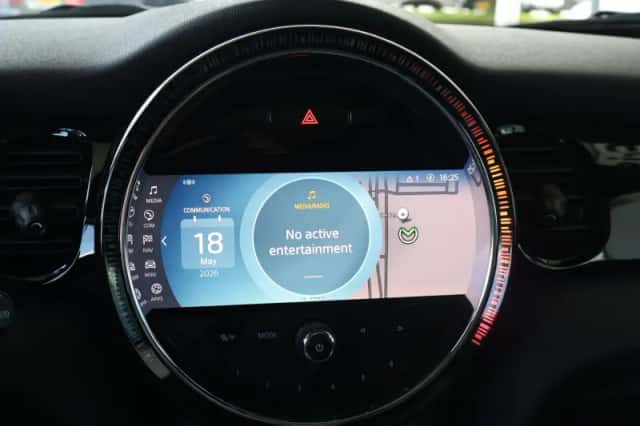 MINI Electric (2021) thumbnail 14