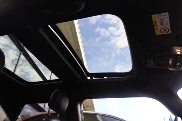 MINI Electric (2021) thumbnail 17