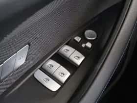 BMW i4 (2023) thumbnail 15