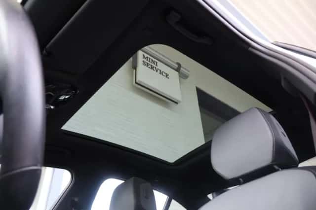 BMW 5-Serie (2024) thumbnail 12