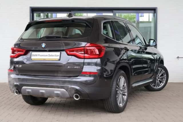 BMW X3 (2021) thumbnail 2