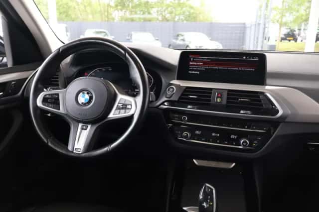 BMW X3 (2021) thumbnail 11