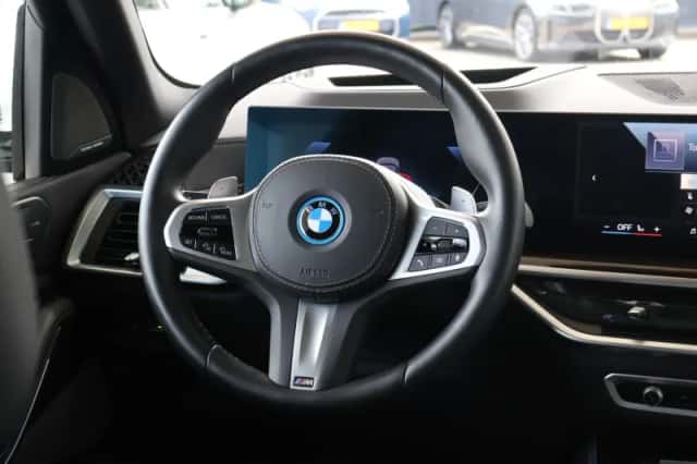 BMW X5 (2025) thumbnail 11