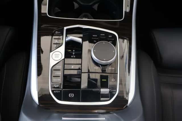 BMW X5 (2025) thumbnail 26