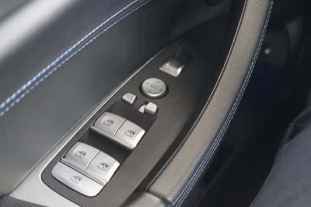 BMW X3 (2021) thumbnail 13