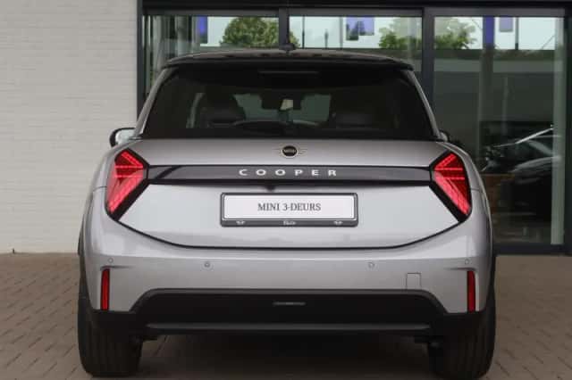 MINI Cooper (2026) thumbnail 4