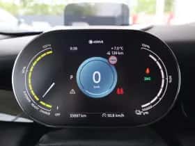 MINI Electric (2023) thumbnail 15