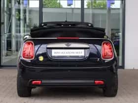 MINI Electric (2023) thumbnail 4