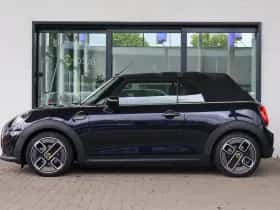 MINI Electric (2023) thumbnail 6