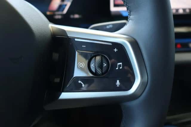 BMW i5 (2025) thumbnail 15