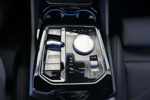BMW i5 (2025) thumbnail 21
