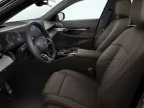 BMW i5 (2026) thumbnail 4