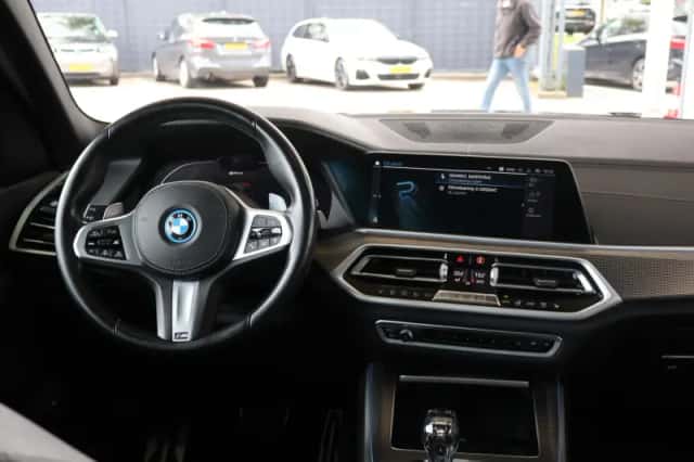BMW X5 (2022) thumbnail 13