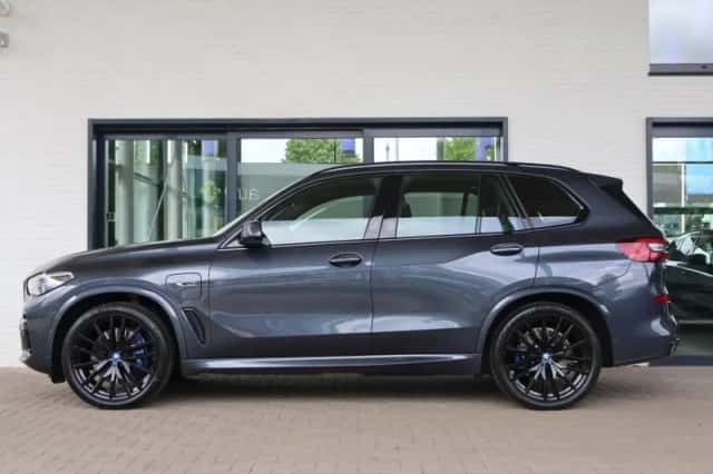 BMW X5 (2022) thumbnail 5