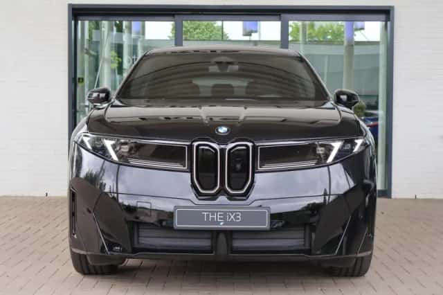 BMW iX3 (2026) thumbnail 3