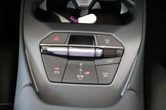 BMW iX3 (2026) thumbnail 32