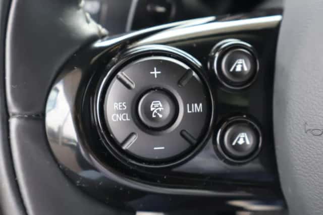MINI Countryman (2021) thumbnail 11