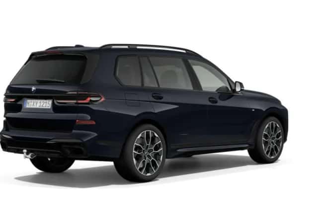 BMW X7 (2026) thumbnail 2