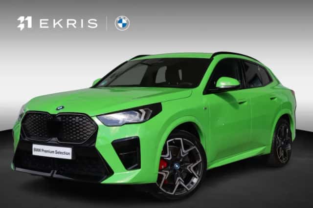 BMW iX2 (2025) thumbnail 1