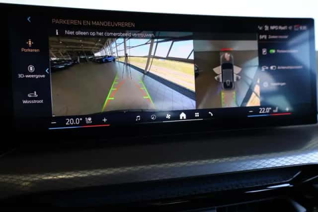 BMW i4 (2024) thumbnail 17