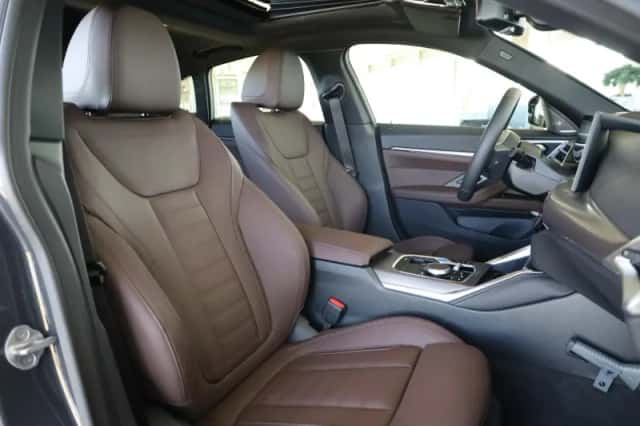 BMW i4 (2024) thumbnail 8