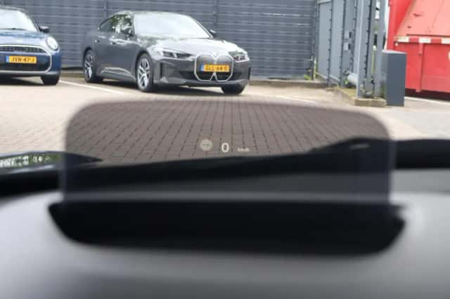 MINI Electric (2023) thumbnail 18