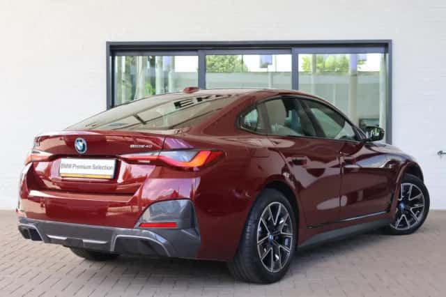 BMW i4 (2023) thumbnail 2